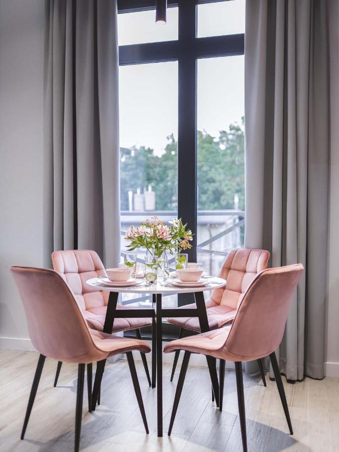 Luxo Apartments 14 Еленя-Гура Экстерьер фото